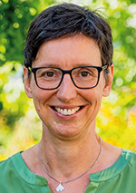 The image shows the author Dr. Annette Grave.